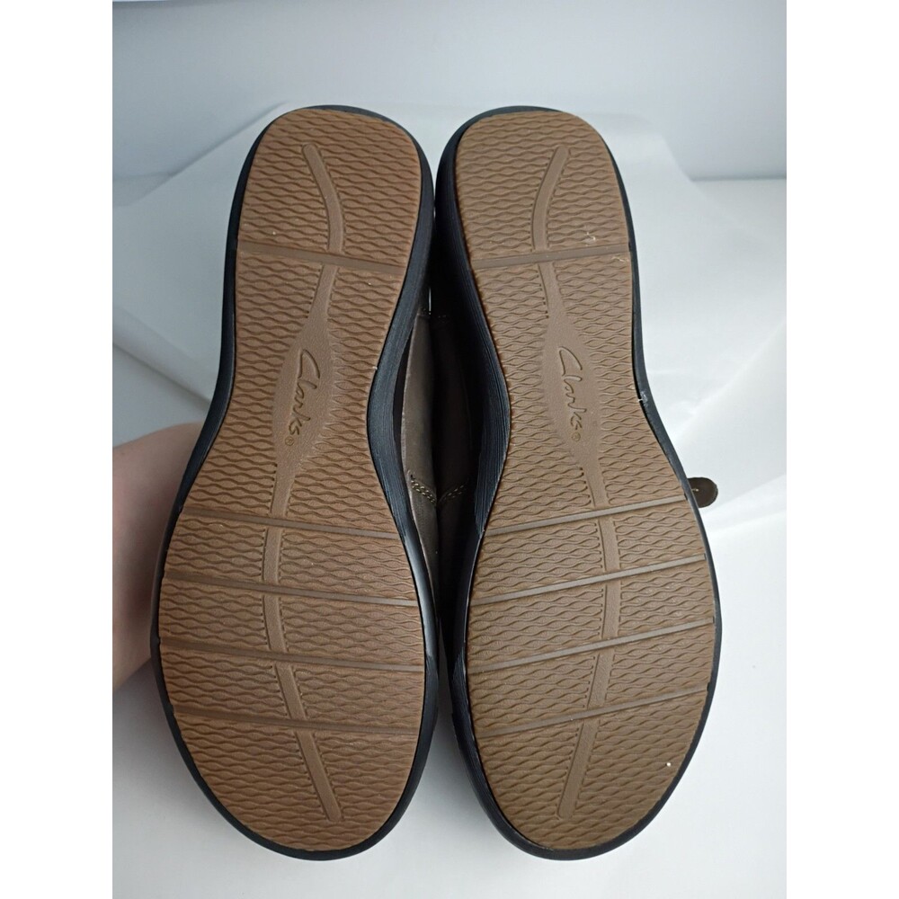 Clarks Appley Zip Nubuck Leather Loafer Womens Size 7M Brown Comfort Walking - Picture 8 of 11